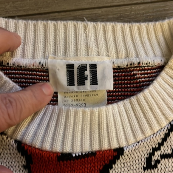 Sweater Vest, 90’s Detail, Size Medium - Picture 4 of 10